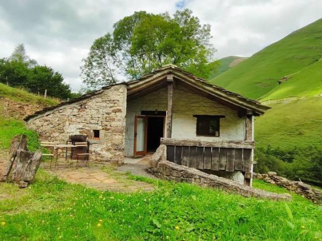 Chalet en venta en Vega De Pas, Cantabria