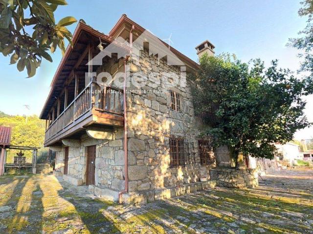 Chalet en venta en Centro, Ourense