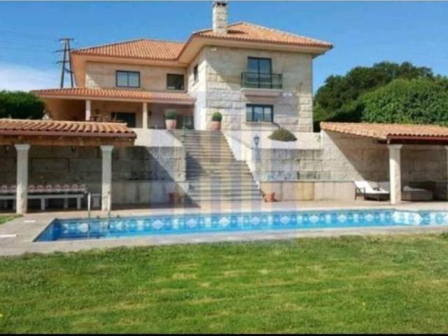 Chalet en venta en Centro, Ourense