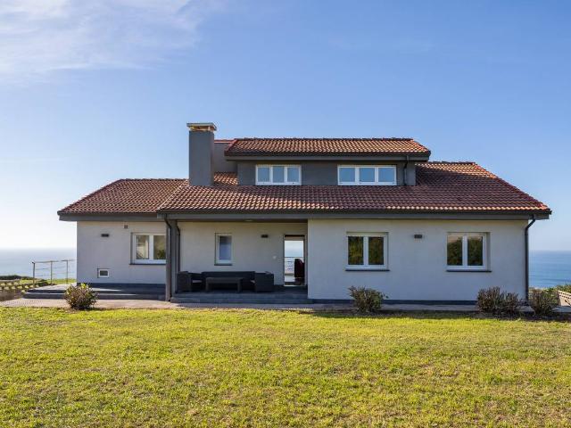 Chalet en venta en Los Laureles, Gozón