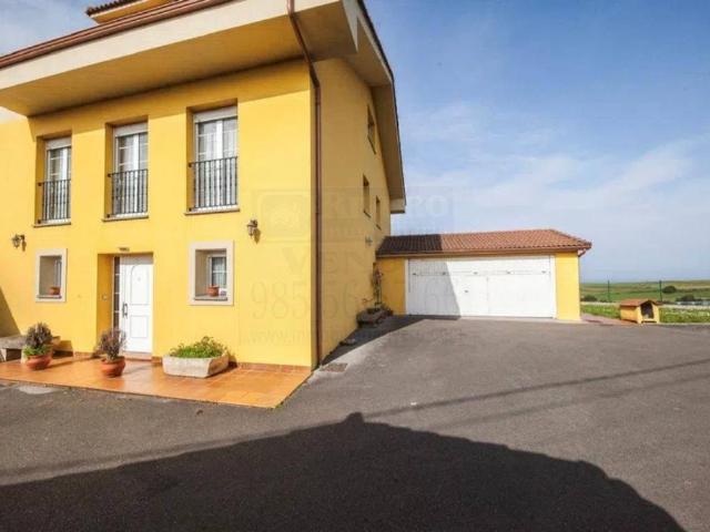 Chalet en venta en Los Laureles, Gozón