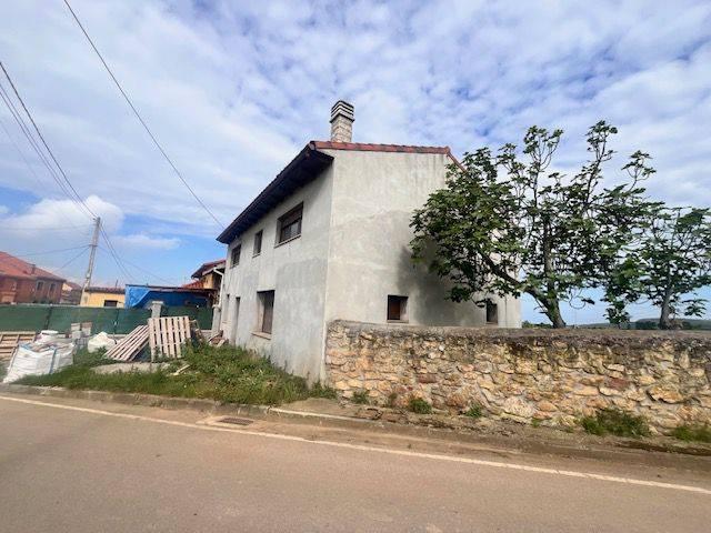 Chalet en venta en Los Laureles, Gozón