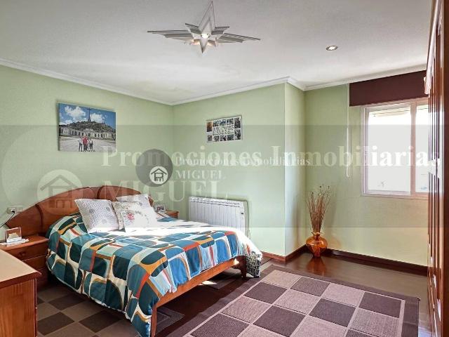 Chalet en venta en Verín