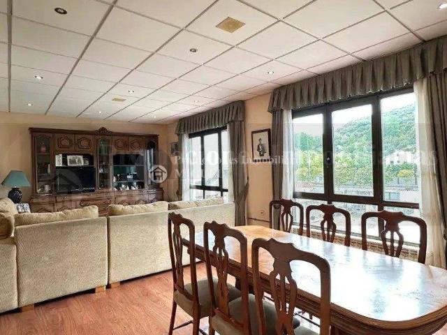 Chalet en venta en Verín