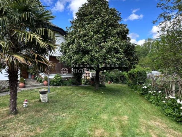 Chalet en venta en Verín
