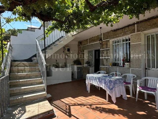 Chalet en venta en Verín