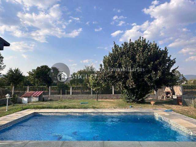 Chalet en venta en Verín