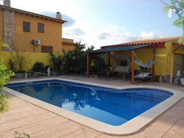 Villa en venta en Vespella De Gaià