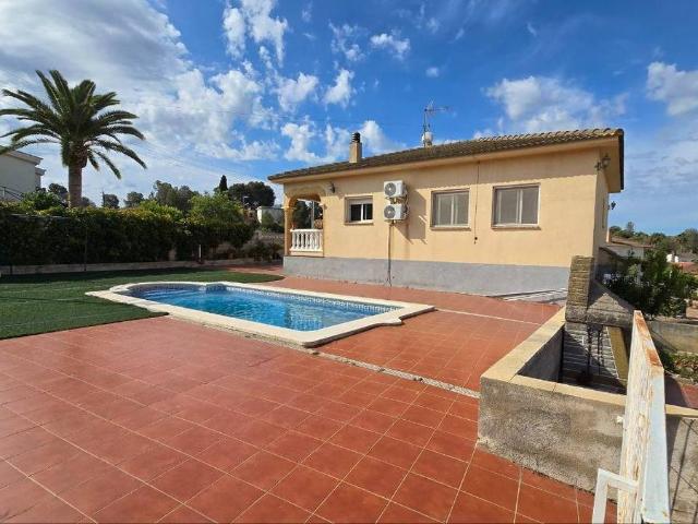 Villa en venta en Vespella De Gaià