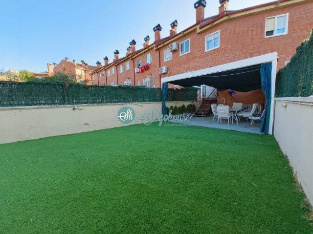 Chalet en venta en Segovia, Santa Columba