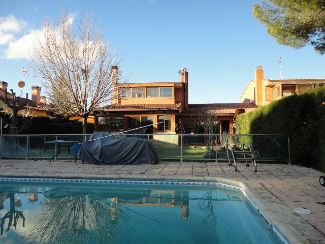 Villa en venta en Viana De Cega