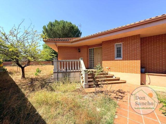 Chalet en venta en Viana De Cega, Castilla y León