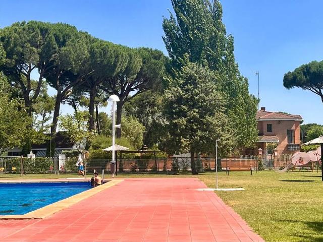 Villa en venta en Viana De Cega