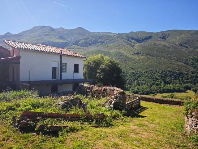 Chalet en venta en Llanes, Asturias