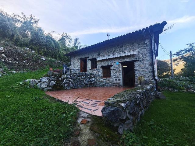 Chalet en venta en Llanes