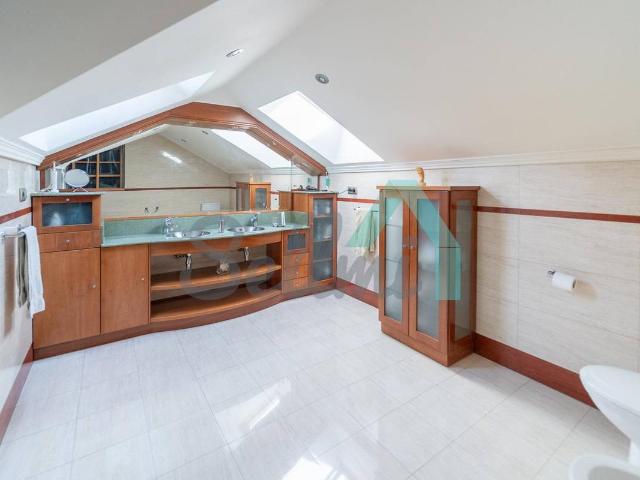 Chalet en venta en Santolaya, Siero