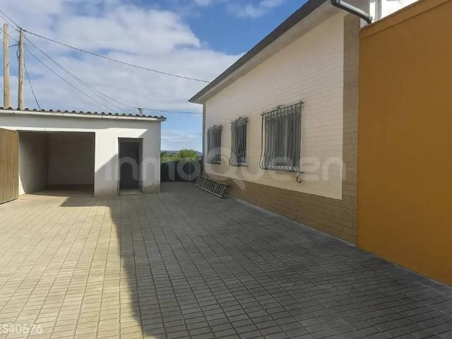 Chalet en venta en Santolaya, Siero