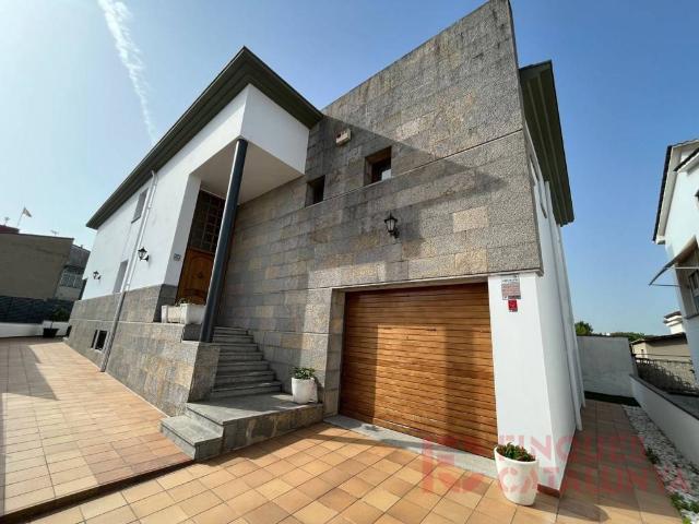 Villa en venta en Vilablareix