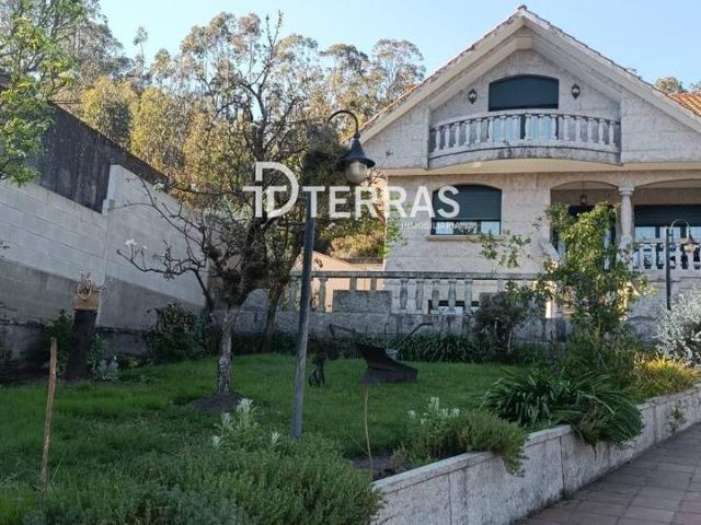 Chalet en venta en Vilaboa, Pontevedra