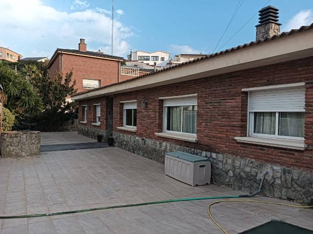 Chalet en venta en Viladecavalls, Barcelona