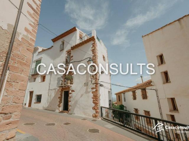 Chalet en venta en Vilafamés, Castelló / Castellón