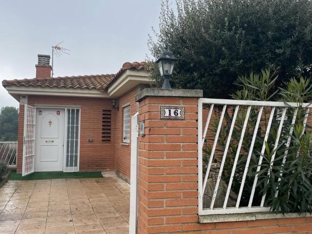 Chalet en venta en Vilagrassa, Lleida