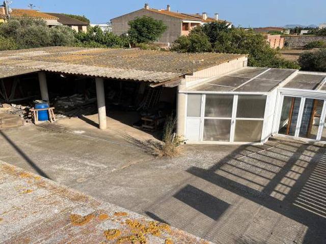 Villa en venta en Vilamacolum