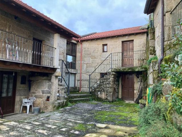 Chalet en venta en Vilamarín, Ourense