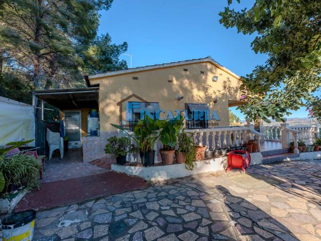 Chalet en venta en el Camp de Túria, Valencia