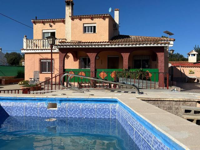 Chalet en venta en el Camp de Túria, Valencia