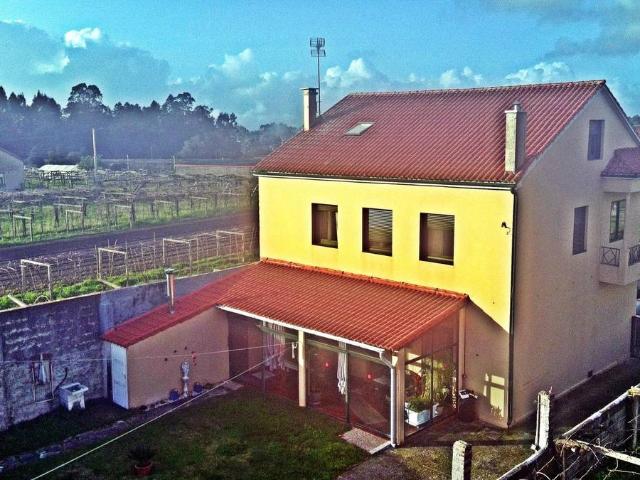 Chalet en venta en Vilanova de Arousa, O Salnés