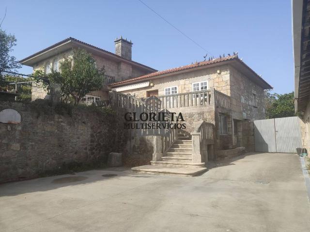Villa en venta en Vilanova De Arousa, A Xunqueira