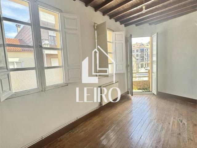 Villa en venta en Vilanova De Arousa, A Xunqueira