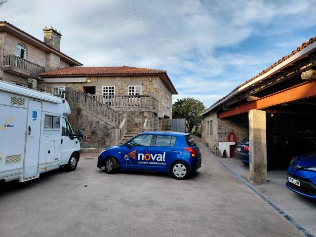 Chalet en venta en Vilanova de Arousa, O Salnés