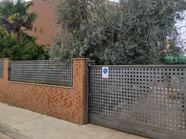 Chalet en venta en Vilanova De Segrià, Lleida