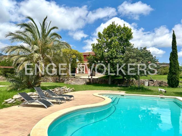Villa en venta en Vilanova D'escornalbou