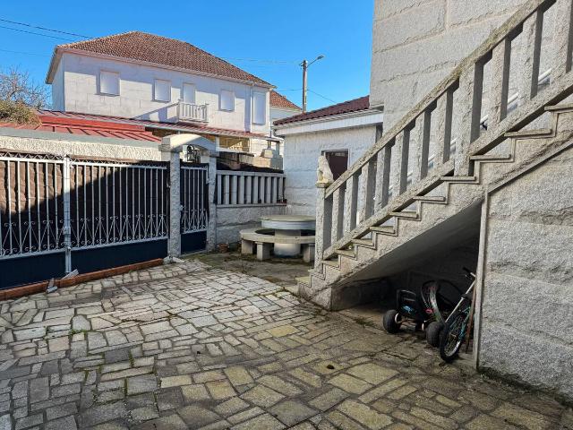 Villa en venta en Vilardevós