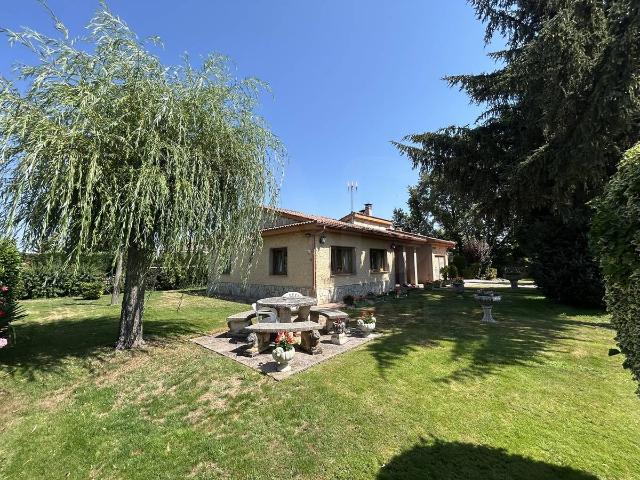 Chalet en venta en Villadangos Del Páramo, Castilla y León