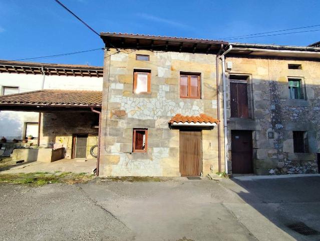 Chalet en venta en Villaescusa, Cantabria