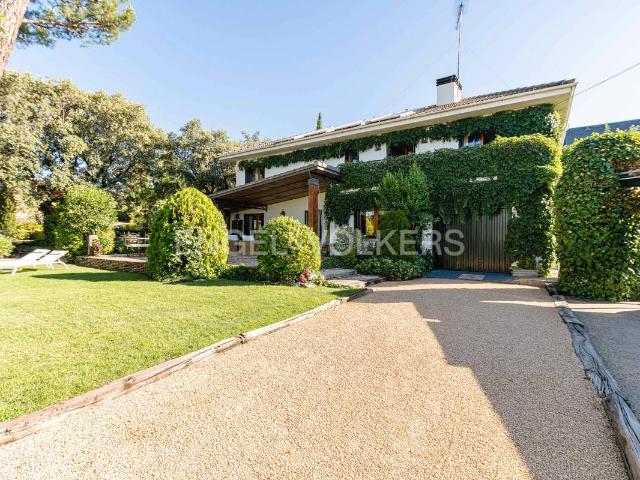 Villa en venta en Collado Villalba, La Estación