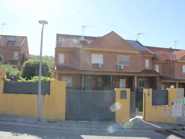 Chalet en venta en Villalbilla, Madrid