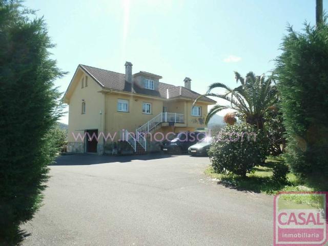 Chalet en venta en Avilés