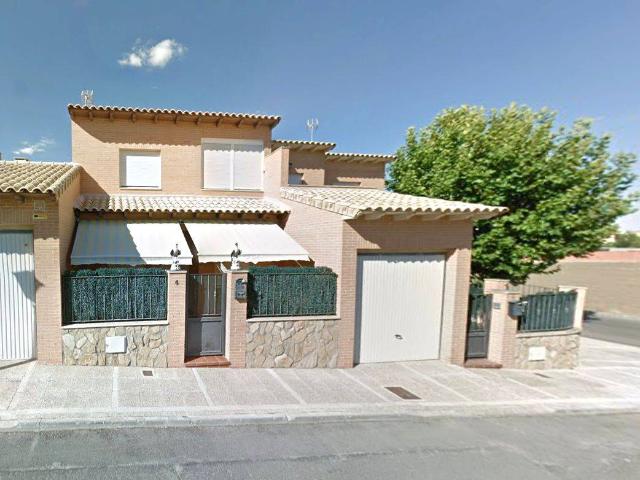 Villa en venta en Villaluenga De La Sagra