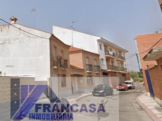 Villa en venta en Villaluenga De La Sagra