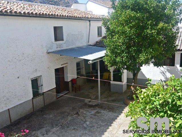 Chalet en venta en Villaluenga del Rosario, Cádiz