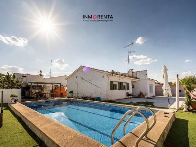 Chalet en venta en Villamanta, Madrid