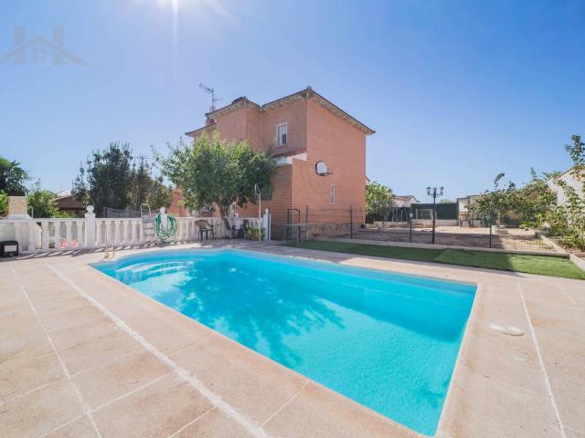 Chalet en venta en Villamantilla, Madrid