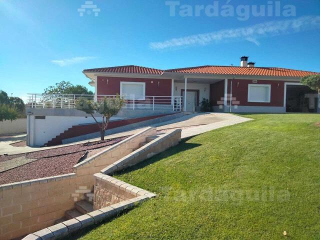 Chalet en venta en Anantapur, Villamayor
