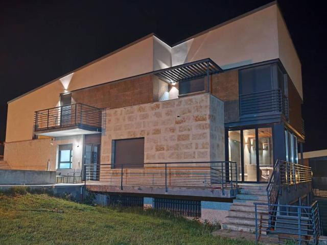 Chalet en venta en Anantapur, Villamayor