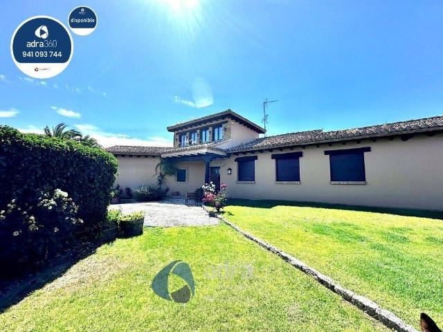 Chalet en venta en Villamediana De Iregua, La Rioja